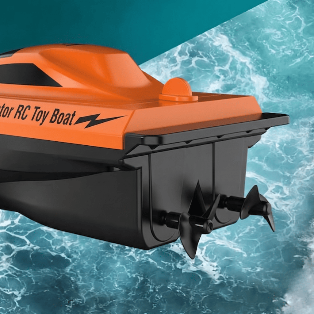 High-Speed Dual-Motor RC Toy Boat